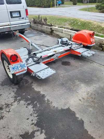 Selling my car tow dolly, ex uhaul equipment, asking $1900.00