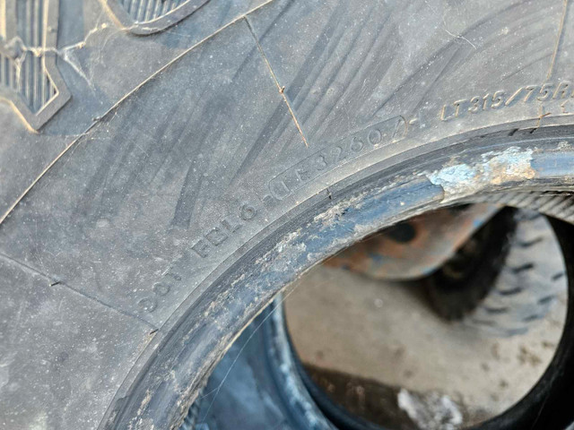 LT315/75R16 2 pneus d'hiver yokohama geolandar i/t (6) dans Pneus et jantes  à Sherbrooke - Image 4