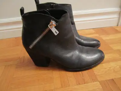 Ivanka TRUMP BOOTS, View more