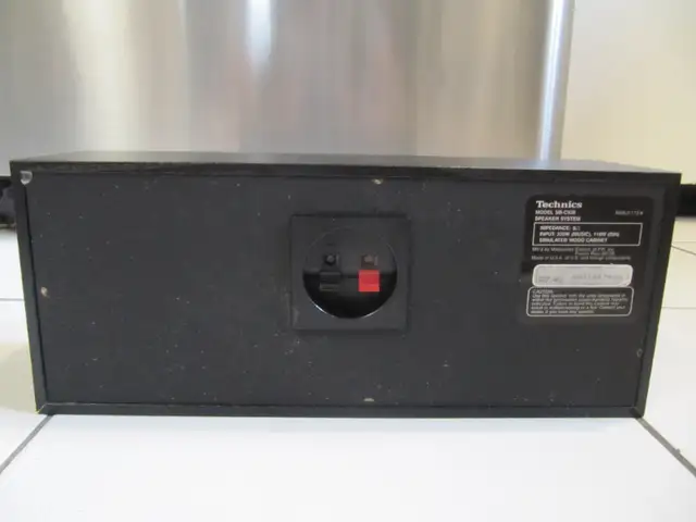 Technics Model SB-C938 CentreChannel & SB-S938Satellite Speakers in Arts & Collectibles in Mississauga / Peel Region - Image 8