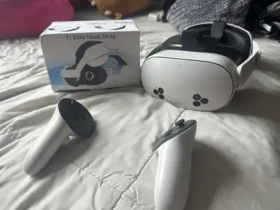 Meta Quest 3 s *with games , View more