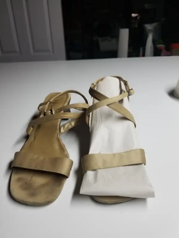 Souliers pour dame ,  ceintures , Sacoches , in Women's - Shoes in Laval / North Shore - Image 4