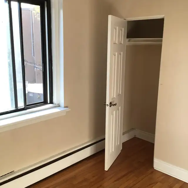 Room Near Carleton U, Algonquin College and The Civic Campus in Room Rentals & Roommates in Ottawa - Image 9