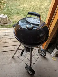 Napoleon premium 18 charcoal kettle BBQ