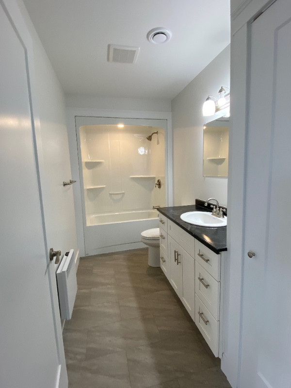 3 Bed 2 Bath Duplex For Rent in West Royalty Long Term Rentals