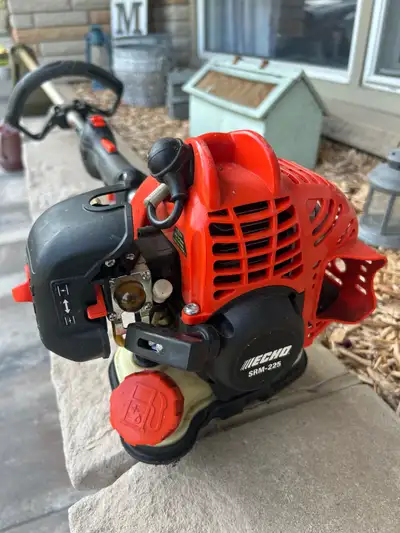 Echo SRM-225 trimmer, View more