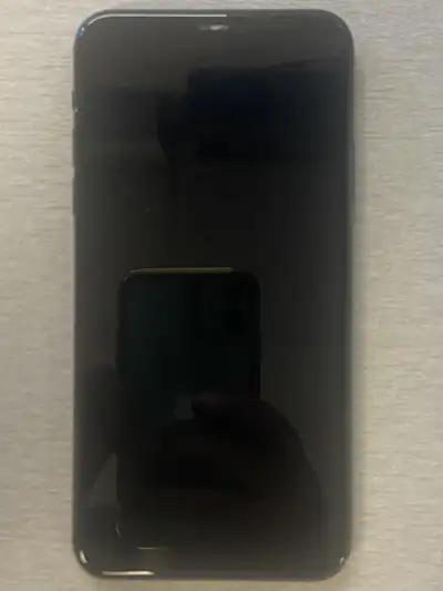 Apple iPhone 11 pro for sale. Midnight Green. Phone not working of unknown issue. Can be used for pa...