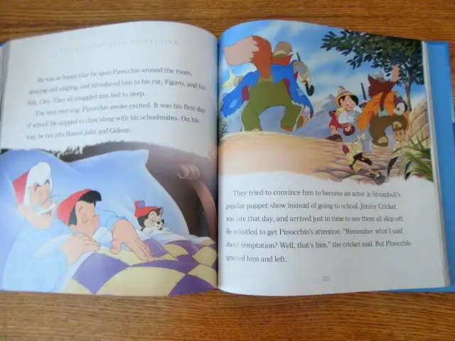 Disney’s STORY BOOK COLLECTION in Children & Young Adult in Ottawa - Image 4