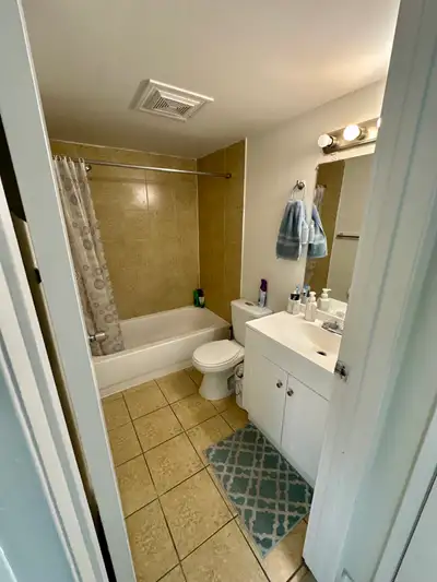 2 Bed Apartment for Rent — 412 Huntsville Crescent NW, Calgary Available June 1st — $1,450/month (he...