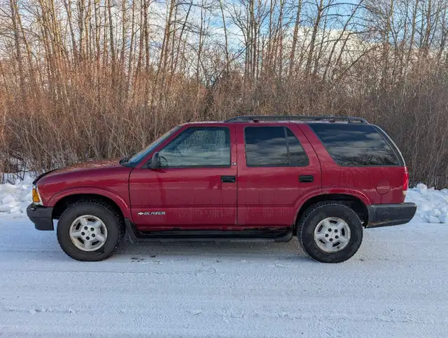 1996 Chevrolet Blazer in Cars & Trucks in Strathcona County - Image 4