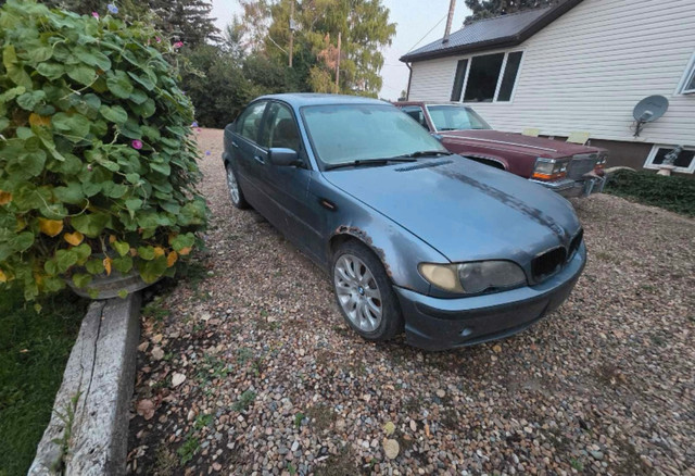 2003 BMW 325 xi in Cars & Trucks in Lethbridge - Image 2