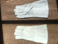 Leather gloves (Brand new)