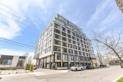 Securing a modern 1+1 bedroom suite in the highly sought-after Tailor Residences is a rare chance to...