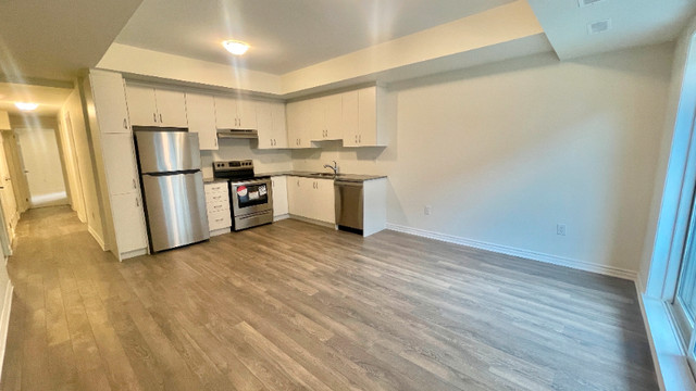 2 bedroom / 2 Baths Townhome in Long Term Rentals in City of Toronto - Image 2