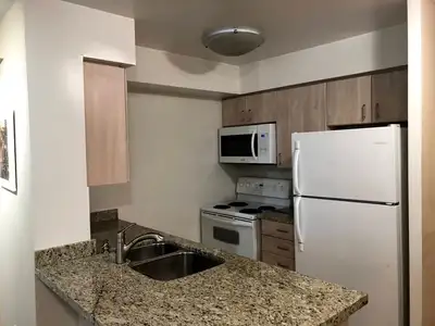 1 Bedroom Ultima Towers @ Yonge/Sheppard w/ Parking n Locker