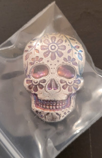 2 oz Marigold skull silver/argent bar (.999) by Monarch