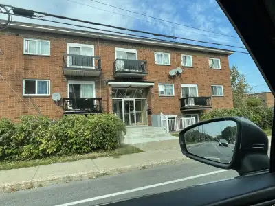Longueuil beau 31/2 libre 1er Octobre