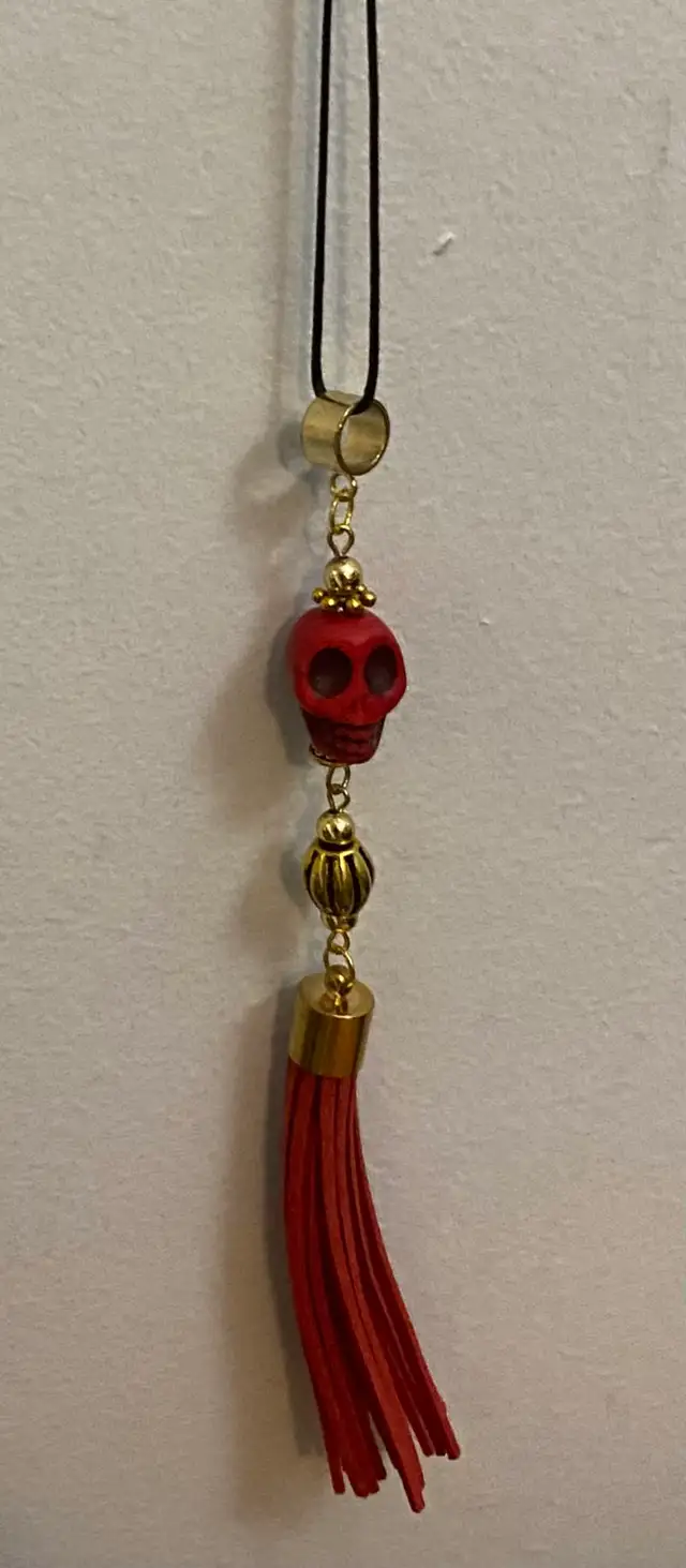 Two Handcrafted Skull Necklaces in Jewellery & Watches in City of Toronto - Image 4