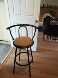 Swivel Stool in Excellent  Condition