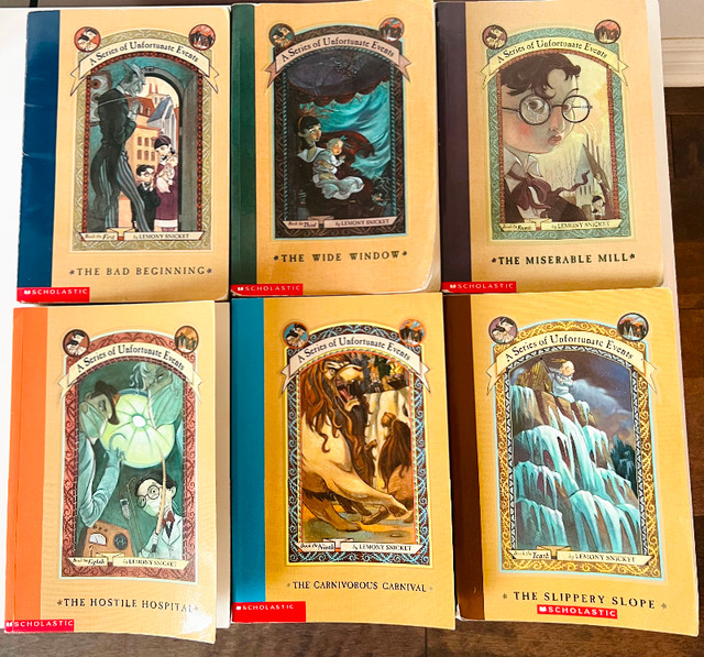 A Series of Unfortunate Events by Lemony Snicket Books dans Livres jeunesse et ados  à Longueuil/Rive Sud - Image 2