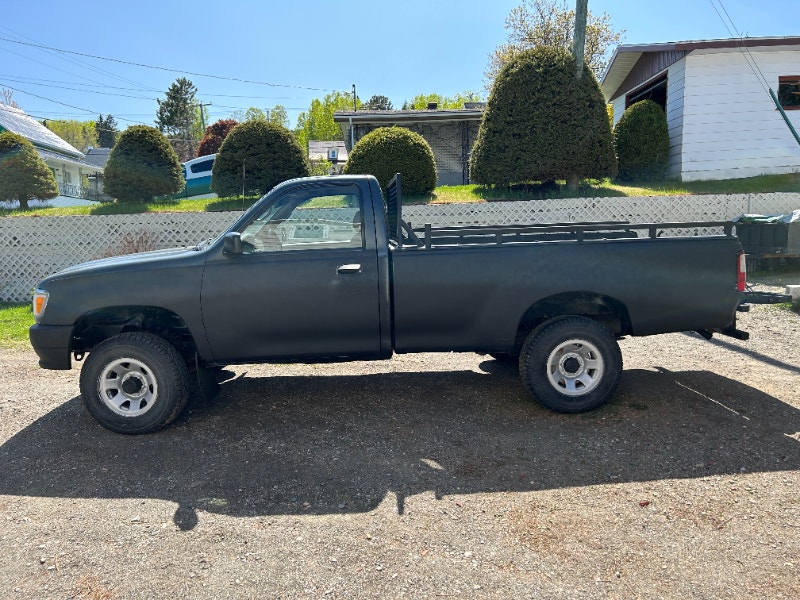 Toyota T100 1993 4x4 V6 3 litres 2 portes Autos et camions Rimouski