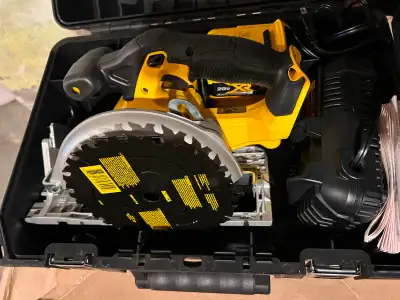 Dewalt Cordless Skill Saw 6 1/2" w 2 batteries,charger brand new, View more