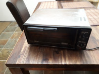 DeLonghi toaster oven