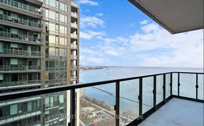 Southeast-Facing 2BR+Den ,Waterfront, High Park, & Downtown View