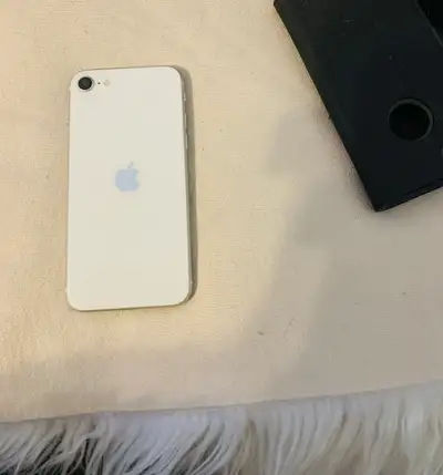 iPhone SE 2 white 64 gb, View more