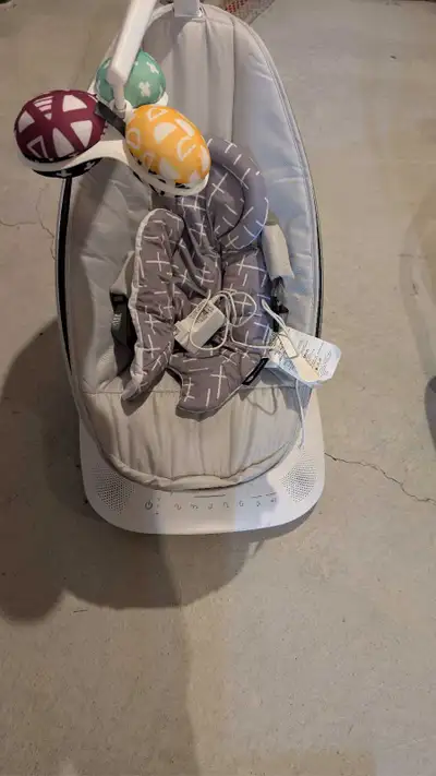 Mamaroo 4 Baby Multi-Motion Baby swing, View more