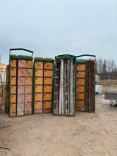 Concrete foundation wall forms Houses Walls Walkouts etc Supporting small and large projects Labour...