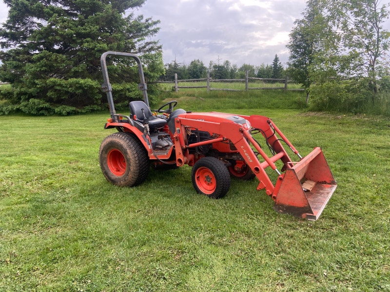 Kubota B3030 with loader Farming Equipment Charlottetown Kijiji