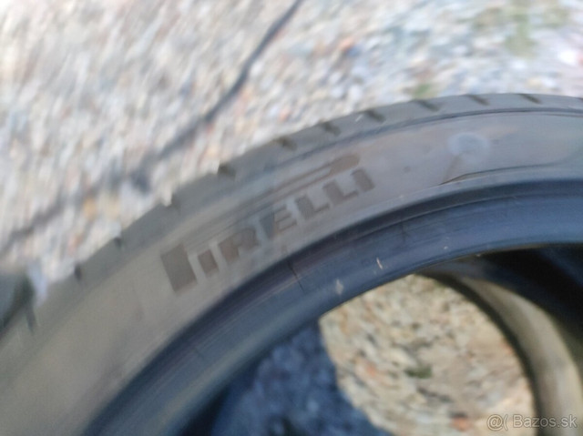 4 staggered 305/30/20 245/35/20 pirelli p zero tires 80%85 tread in Tires & Rims in Markham / York Region - Image 2