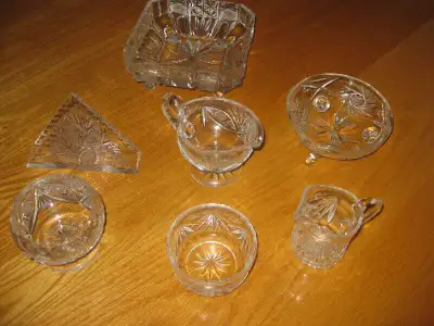 CRÉMIER, SUCRIER, TASSES (MUGS) DE TOUTES SORTES, PORTE-SERVIETTES DE TABLE, TASSES DE FANTAISIE - A...