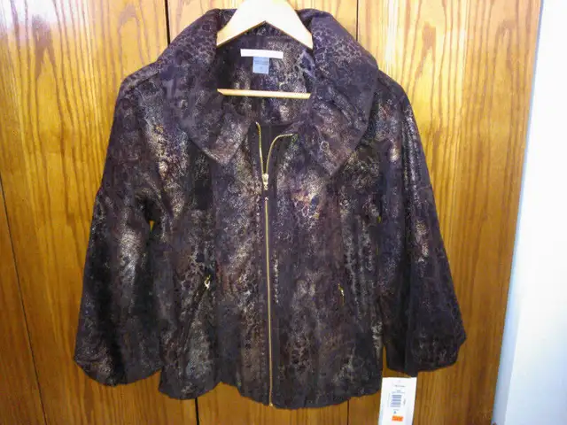 Ladies blazers/jackets in Women's - Tops & Outerwear in Winnipeg - Image 4