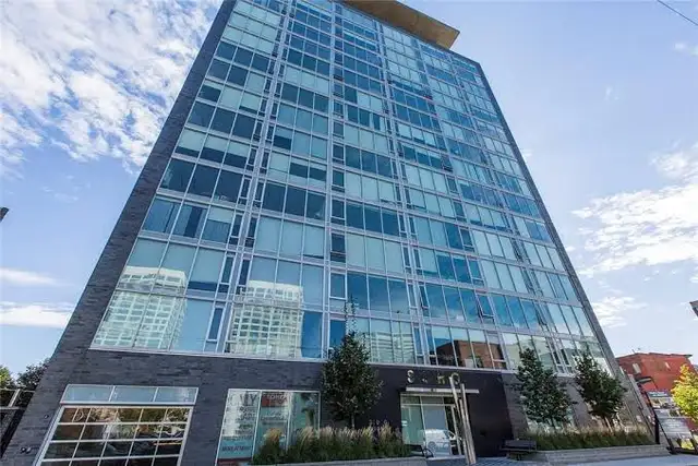 Prime Location 1 bed 1 bath Limited time deal