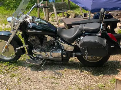 Cruising is a breeze on this used 2006 Honda VTX, featuring a smooth ride and stylish black finish!...