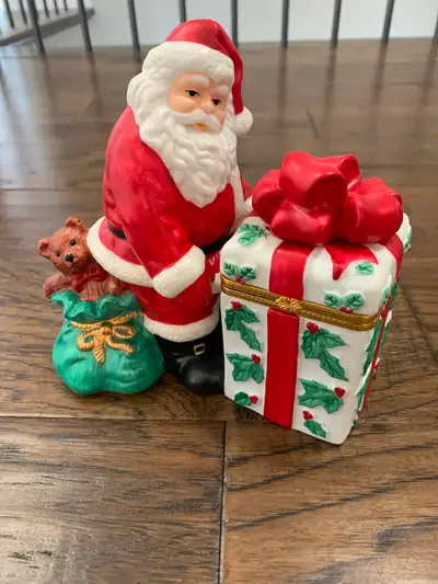 Partylite jolly Santa Claus Christmas votive candle holder, View more