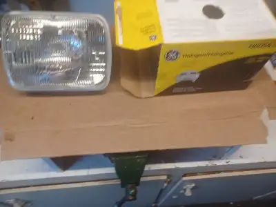 head lights 3prong, View more