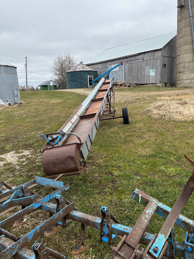 Firewood elevator  in Other in Kitchener / Waterloo - Image 2