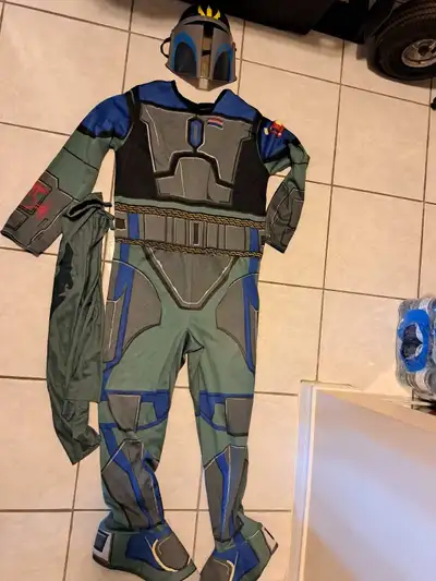 Star Wars Mandalorian costume - Child Size large (9-10), View more