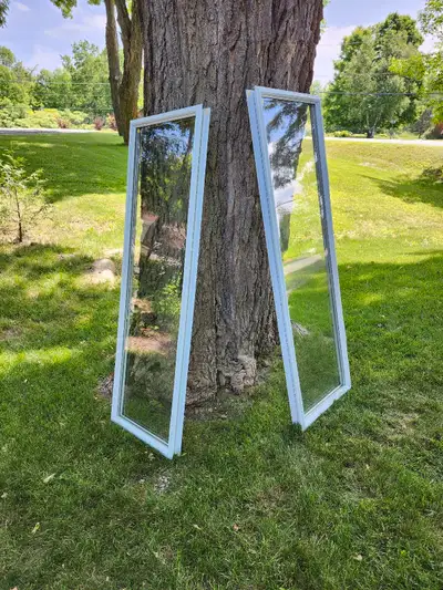 These patio window inserts are in used condition and ready to find a new home! They measure approxim...