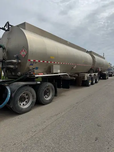 Super B tanker for rent. 2 compartment lead. 1 compartment pup. 58 cubes. $5,500/ month plus DD. Cal...