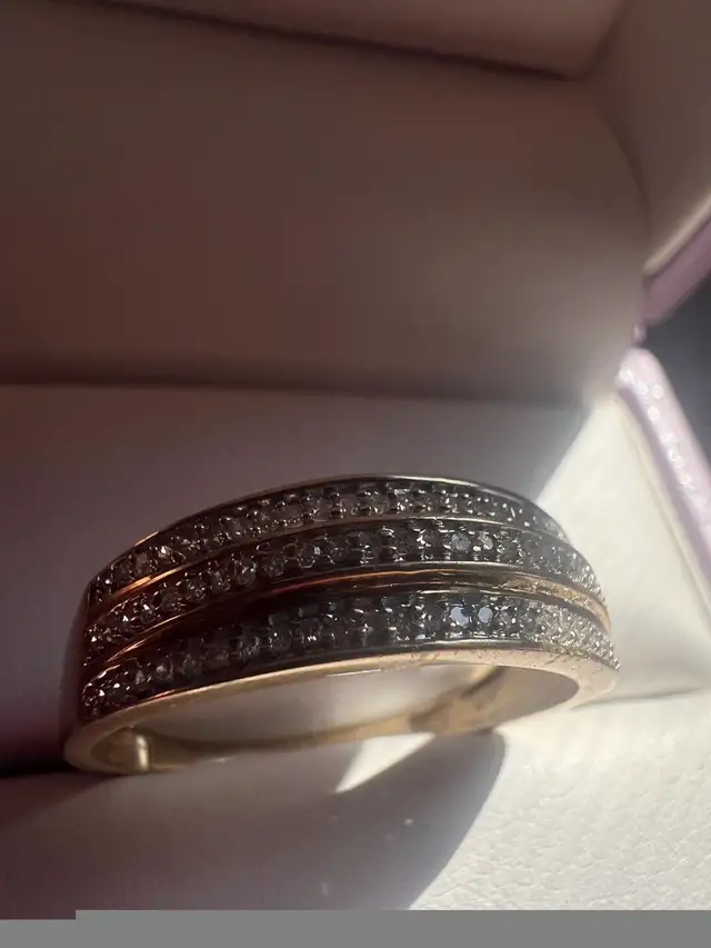 10 k ring  in Jewellery & Watches in Edmonton - Image 3