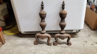 VINTAGE SOLID CAST IRON FIREPLACE ANDIRONS / FIRE DOGS