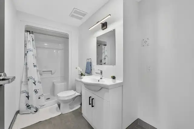 Live Steps from Campus + 2 MONTH'S RENT FREE PROMO! in Long Term Rentals in Kitchener / Waterloo - Image 10