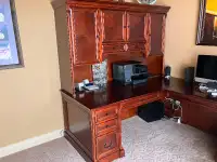 Office/Den Desk and Chair