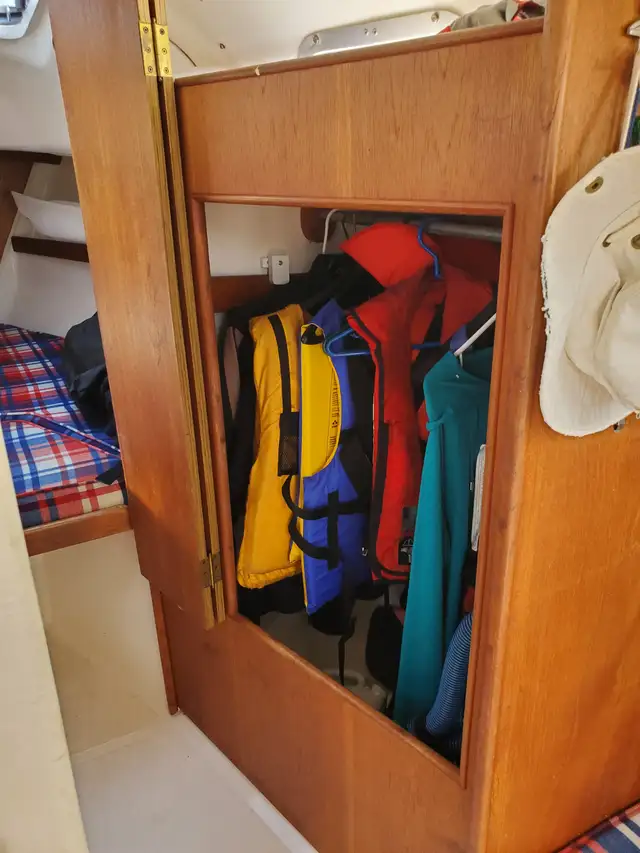 Sailboat C&C 27 MK III 1976 in Sailboats in Ottawa - Image 17