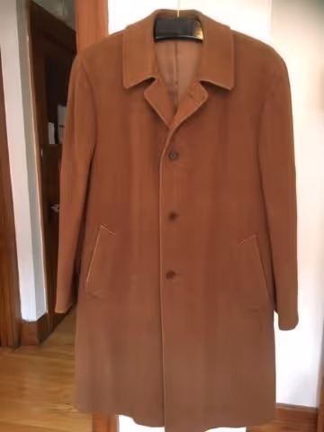 SITUÉ À LASALLE / LOCATED IN LASALLE $1500 Harry Rosen Manteau pour hommes Laine eT angora Taille 52...
