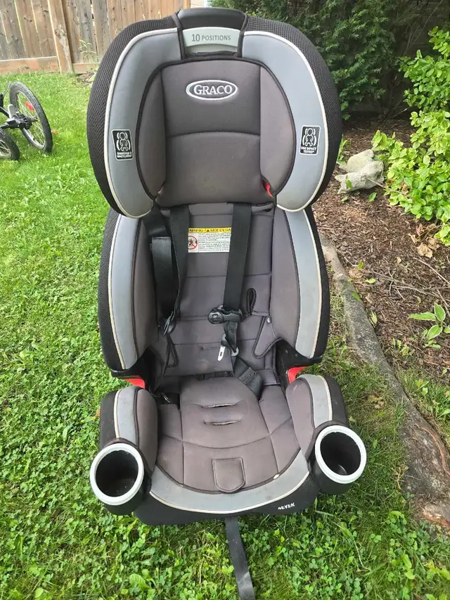 Graco 10 Position Car Seat in Strollers, Carriers & Car Seats in Oakville / Halton Region - Image 2